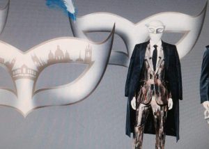 fashion store display