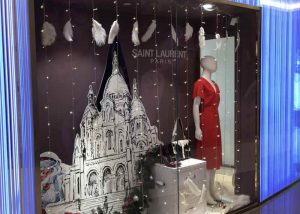 shop window display lighting