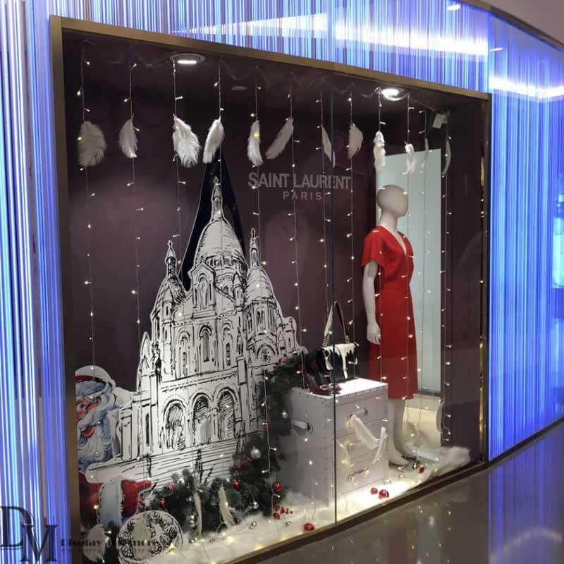 Holiday Window Display Ideas for Retailers