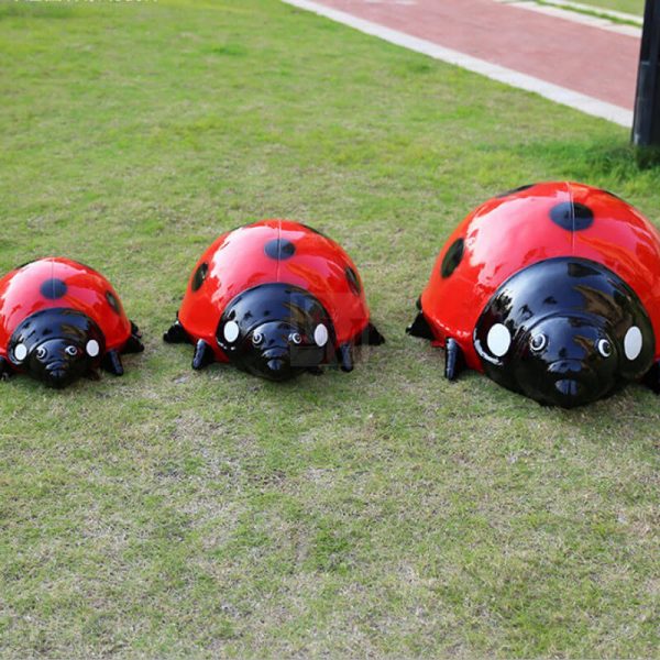 Fiberglass Garden Animal Ornaments DM Window Display